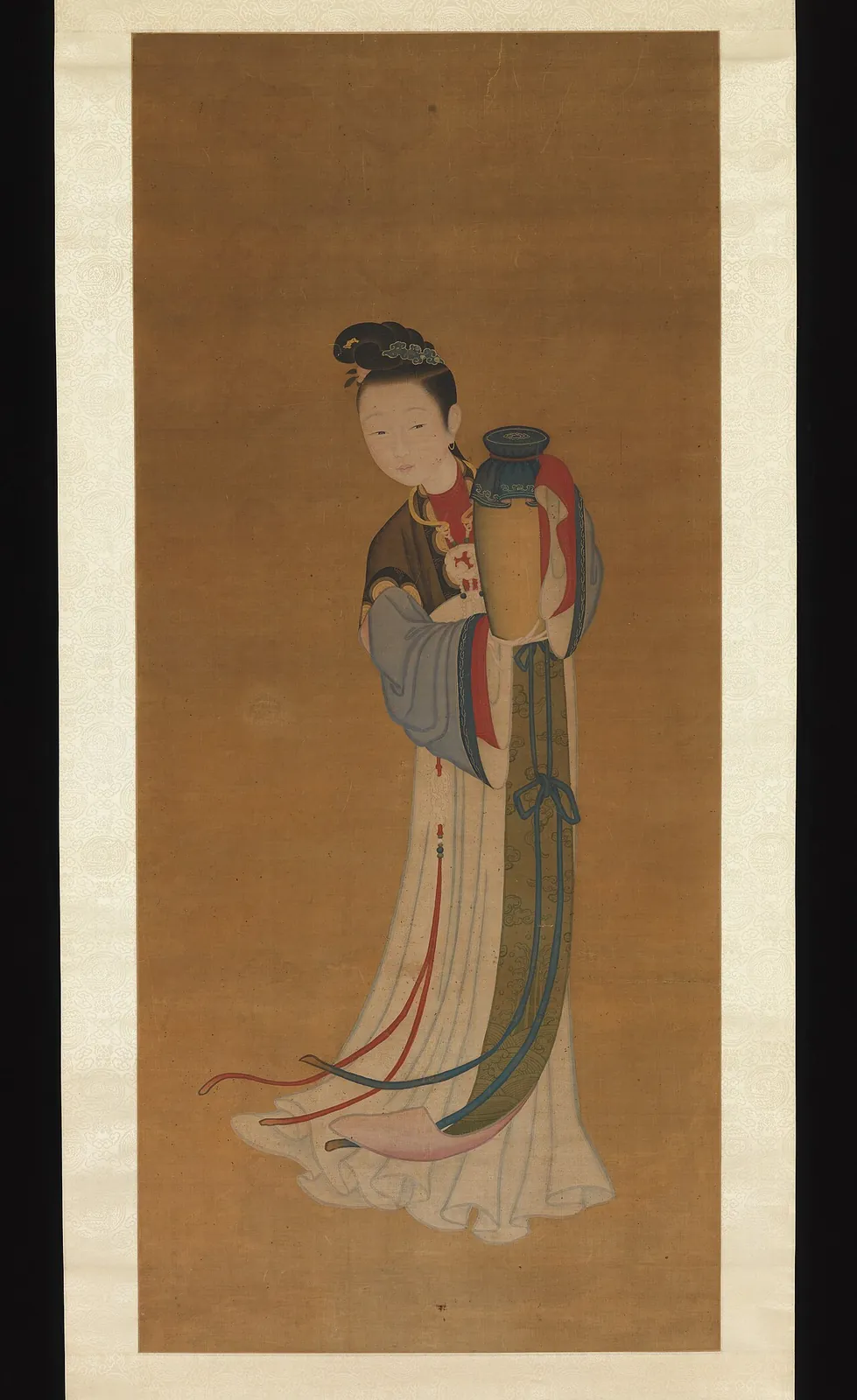 清 佚名 持瓶仕女 軸|Girl Bringing Jar of Wine by Unidentified artist